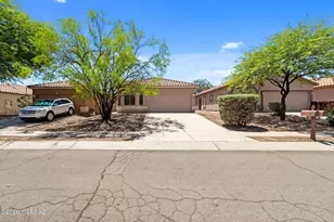 384 E Camino Del Pinsapo, Sahuarita, AZ 85629 - Photo 1