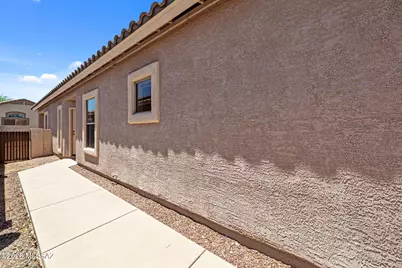 384 E Camino Del Pinsapo, Sahuarita, AZ 85629 - Photo 4