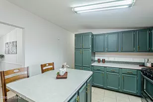 5705 E Farmridge Dr, Tucson, AZ 85756 - Photo 20