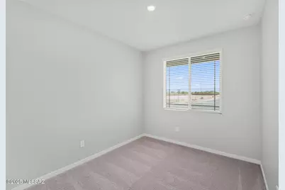 7846 S Wild Prairie Drive S, Tucson, AZ 85757 - Photo 18
