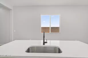 7846 S Wild Prairie Dr S, Tucson, AZ 85757 - Photo 8