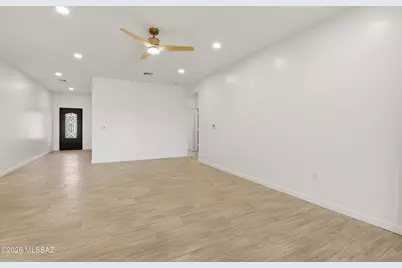 5583 S Swires Road, Tucson, AZ 85746 - Photo 10
