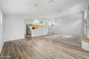 8235 E Crooked Tree Trail, Tucson, AZ 85715 - Photo 14