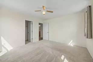 8136 W BOOTED Eagle Ct, Tucson, AZ 85757 - Photo 30