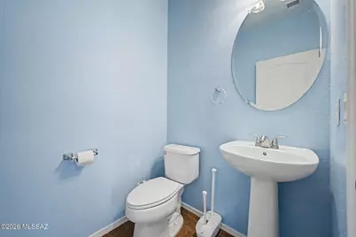 8136 W Booted Eagle Court, Tucson, AZ 85757 - Photo 18