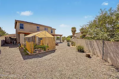 8136 W Booted Eagle Court, Tucson, AZ 85757 - Photo 38
