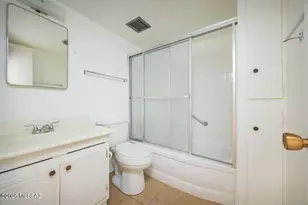 390 N Silverbell Rd, Tucson, AZ 85745 - Photo 12