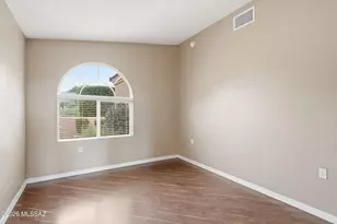 2681 S Chipshot Dr Dr, Green Valley, AZ 85614 - Photo 14
