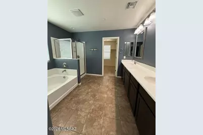 8370 N Ponderosa Pine Place, Tucson, AZ 85743 - Photo 24