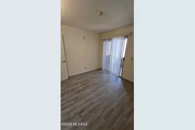 1810 E Blacklidge Drive #114, Tucson, AZ 85719 - Photo 12