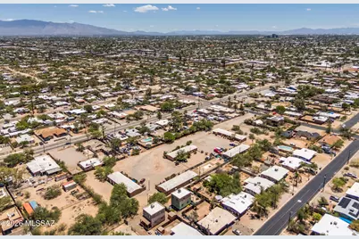4253 E Flower Street, Tucson, AZ 85712 - Photo 12