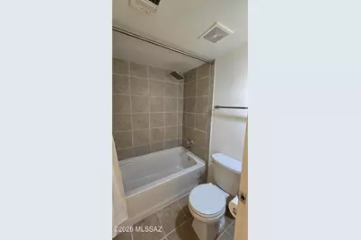 1810 E Blacklidge Drive #825, Tucson, AZ 85719 - Photo 16