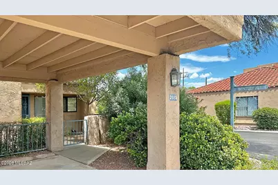 2985 E Winterhaven Drive, Tucson, AZ 85716 - Photo 2