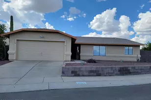 9689 N Donegal Pl, Tucson, AZ 85742 - Photo 1