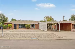 6660 E Koralee Dr, Tucson, AZ 85710 - Photo 1