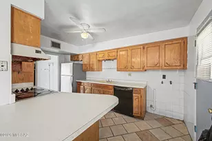 4725 E Bermuda St, Tucson, AZ 85712 - Photo 14