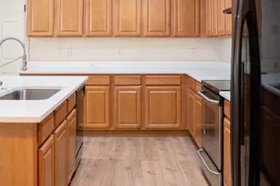 2724 N Saramano Ln, Tucson, AZ 85712 - Photo 8