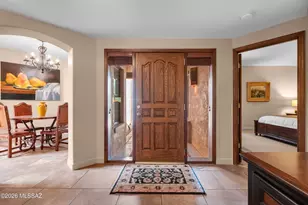 5631 E Sutler Ln, Tucson, AZ 85712 - Photo 10
