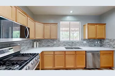 995 E Mount Shibell Drive, Sahuarita, AZ 85629 - Photo 8