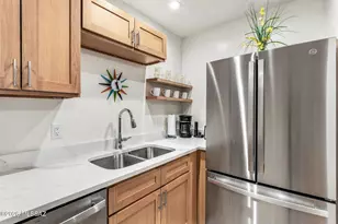 2724 N Gill Ave, Tucson, AZ 85719 - Photo 18