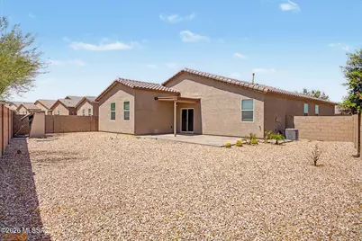 6265 S Desert Peak Drive, Tucson, AZ 85706 - Photo 10