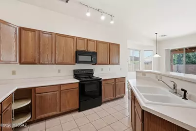 316 E Calle Mingo, Green Valley, AZ 85614 - Photo 8