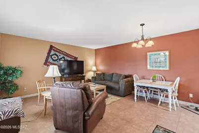 380 N Calle Del Brujo, Green Valley, AZ 85614 - Photo 10