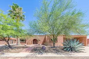 9053 E Bellevue St, Tucson, AZ 85715 - Photo 2