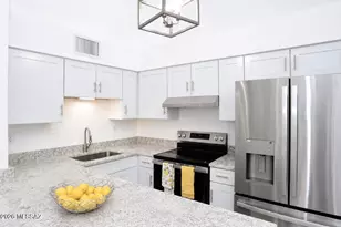 9752 E 1st St, Tucson, AZ 85748 - Photo 10