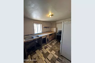 915 N Alder Avenue, Tucson, AZ 85705 - Photo 2