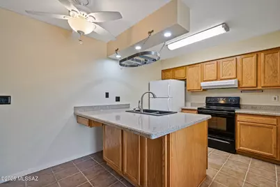 6664 E Calle La Paz #A, Tucson, AZ 85715 - Photo 12
