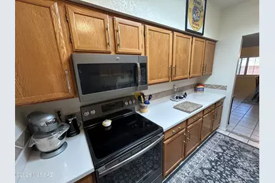 1972 W Misty Hollow, Tucson, AZ 85704 - Photo 10