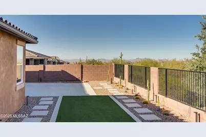 7706 W Sage Path, Marana, AZ 85658 - Photo 2