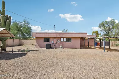 2441 W Wagon Wheels Drive, Tucson, AZ 85745 - Photo 32