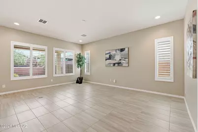 732 E Romsdalen Road, Oro Valley, AZ 85755 - Photo 6