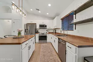 7990 W Sunfire Dr, Tucson, AZ 85743 - Photo 6