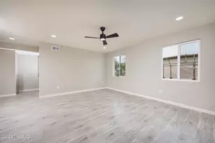 4243 E Los Robles St, Tucson, AZ 85712 - Photo 2