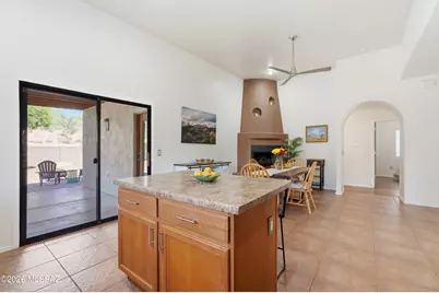 39955 S Horse Run Drive, Saddlebrooke, AZ 85739 - Photo 12