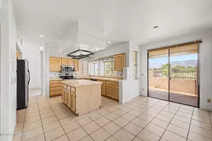 2874 N Marquise Ct, Tucson, AZ 85715 - Photo 14