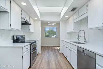 6932 E VÃ­a Dorado, Tucson, AZ 85715 - Photo 12