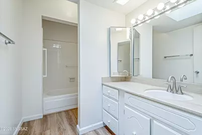 6932 E VÃ­a Dorado, Tucson, AZ 85715 - Photo 20