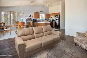 8820 E Eagle Creek Dr, Tucson, AZ 85730 - Photo 8