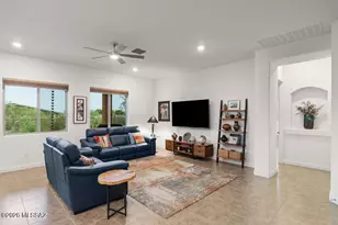 887 S Castar Dr, Tucson, AZ 85745 - Photo 26