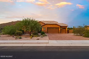 887 S Castar Dr, Tucson, AZ 85745 - Photo 1