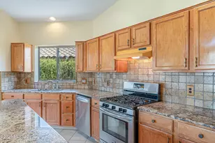 7949 N Wildomar Dr, Tucson, AZ 85743 - Photo 14