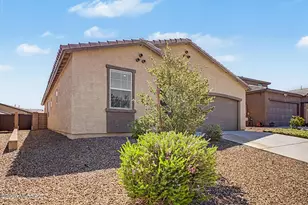 7803 S Sugarbend Dr, Tucson, AZ 85757 - Photo 34