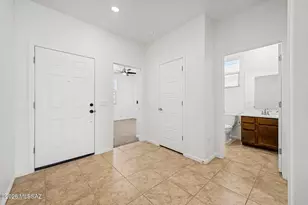 7803 S Sugarbend Dr, Tucson, AZ 85757 - Photo 10