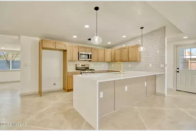7022 E 5th Street, Tucson, AZ 85710 - Photo 4