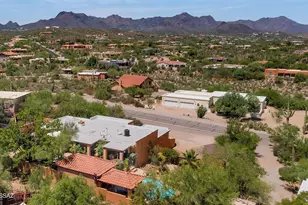 2000 N Painted Hills Rd, Tucson, AZ 85745 - Photo 32