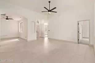 1374 W Blooming Desert Way, Oro Valley, AZ 85737 - Photo 10